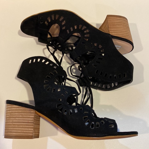 BP Decker Women's Block Heel Sandal - Picture 4 of 13